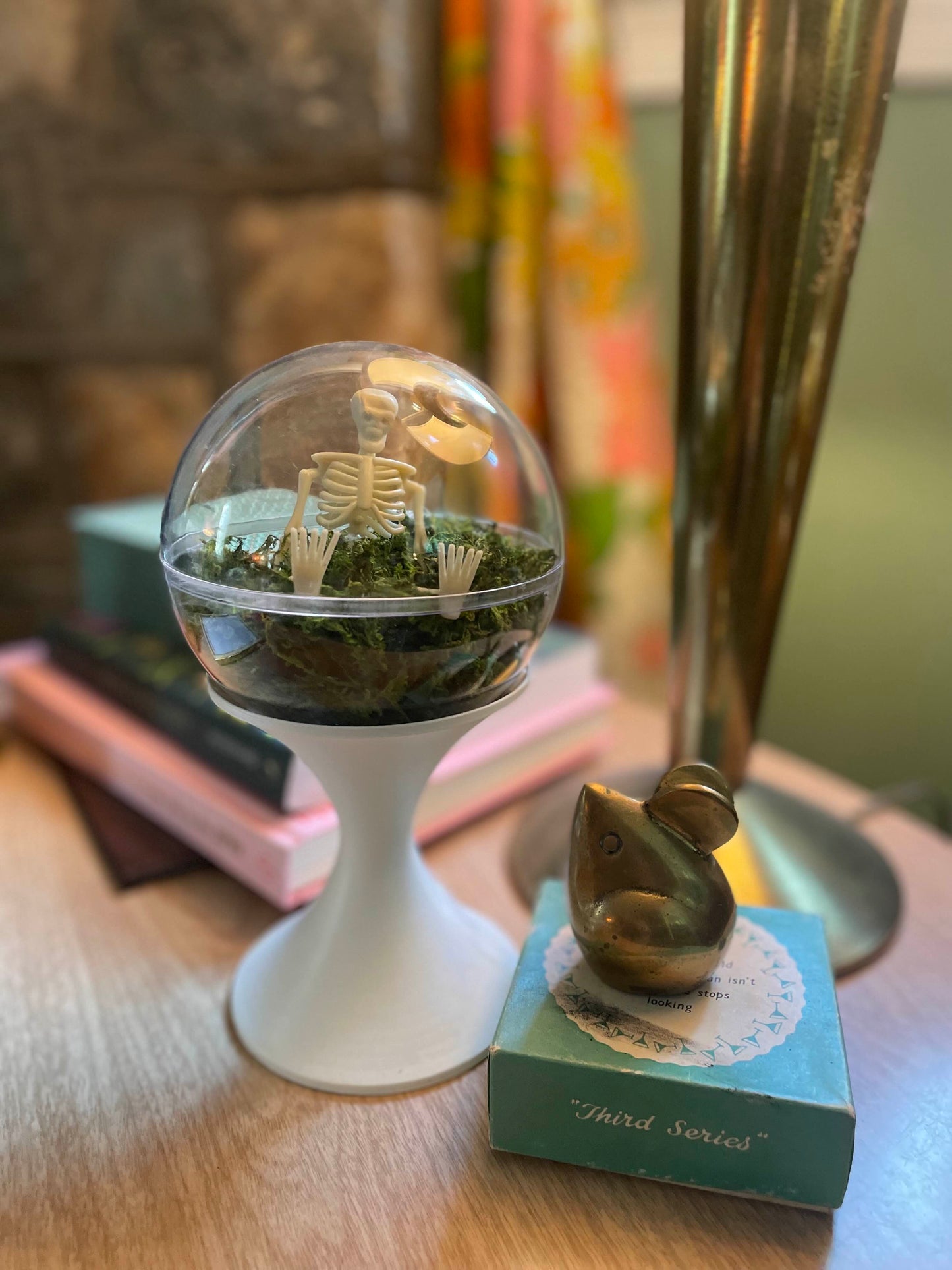 Small Retro-style Bubble Terrarium