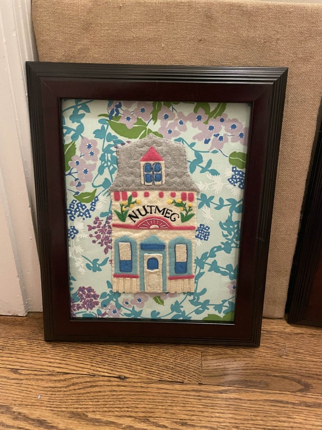 Lenox Spice Village - Nutmeg Applique - Presumed Innoscent