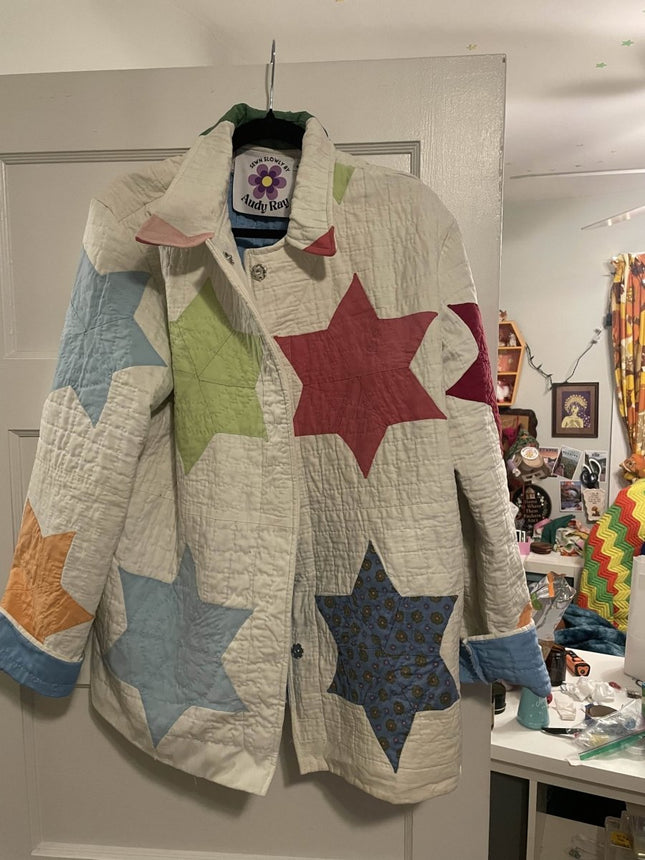 Star Chore Quilt Coat - with pockets and buttons (M) - Presumed Innoscent